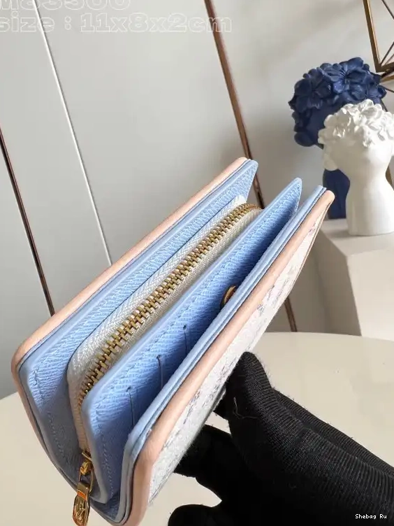 LOUIS Lou VUITTON WALLET-11.5*8.5*2.2cm 0606